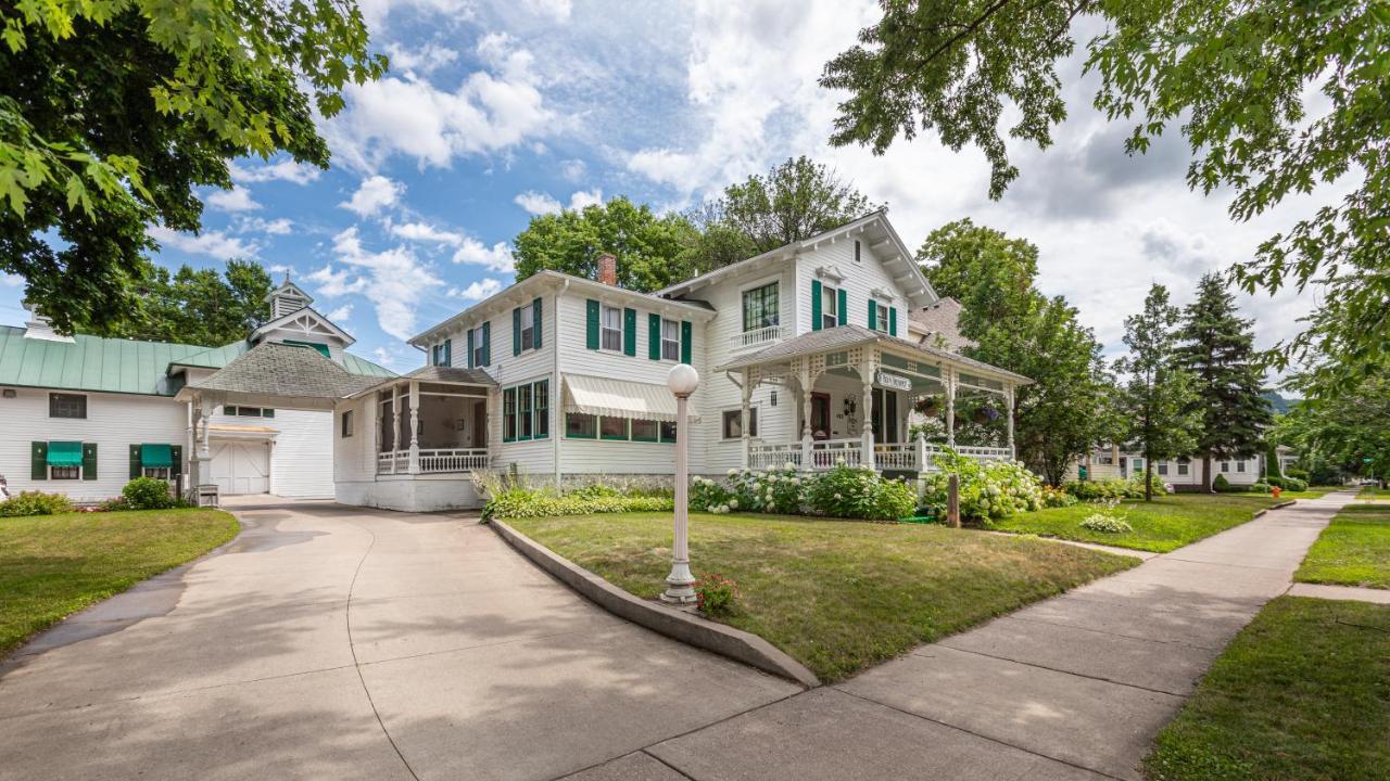 Carriage House Bed & Breakfast Bed & Breakfast Winona Exterior foto